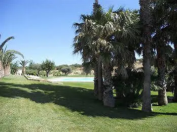 Ośrodek wypoczynkowy Tenuta Aguglia 3*